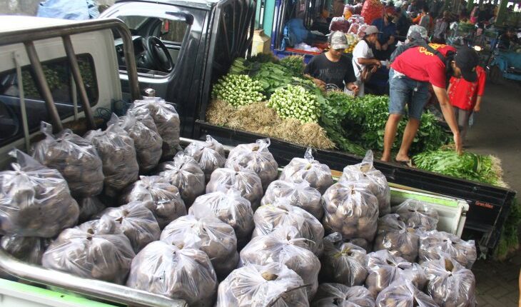 Food Assistance and Efforts to Maintain People’s Purchasing Power